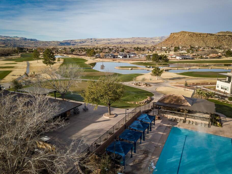 Villa #15 Pet Friendly! Year Round Heated Pool & Hot Tub! Upper Patios! St. George Exterior foto